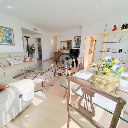 Sunny 3 Bed Island Puerto Marina Apartamento *